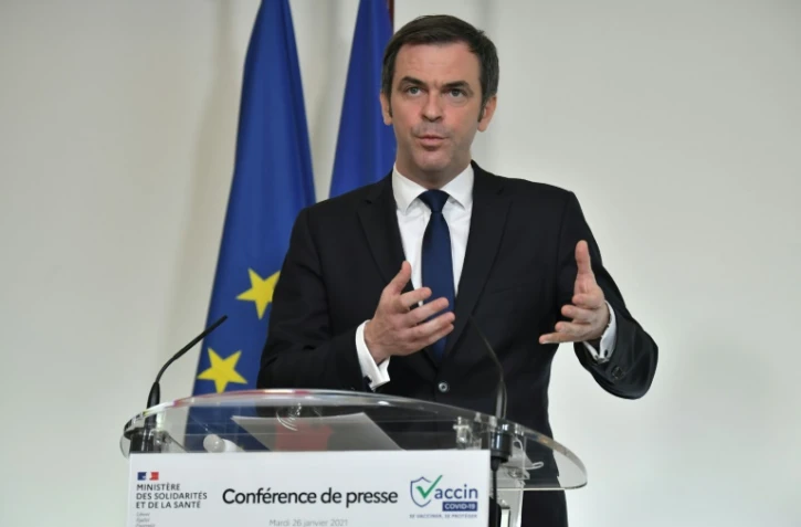 Le ministre de la Santé Olivier Véran lors d'une conférence de presse à Paris, le 26 janvier 2021