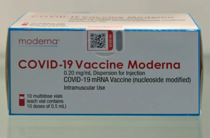 La start-up Moderna, pionnière des vaccins anti-Covid, accélère le rythme pour garder un rôle central face à la pandémie alors qu'elle reste pour l'heure dans l'ombre de ses concurrents Pfizer et BioNTech