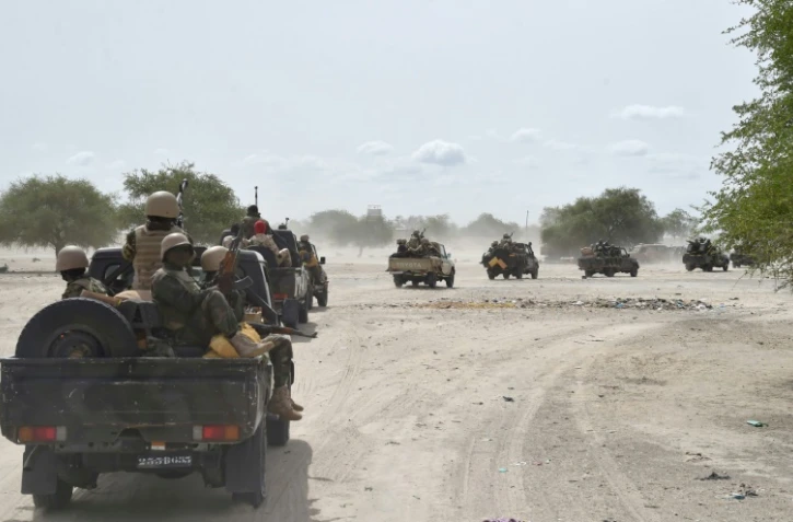 Un convoi de l'armée nigérienne à l'approche de Bosso, le 17 juin 2016