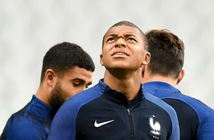 L'attaquant de l'équipe de France Kylian Mbappé lors d'une séance d'entraînement des bleus au Stade de France, le 30 août 2017