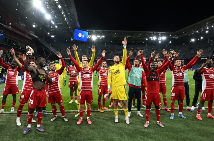 Les Brestois savourent leur succès surprise contre Salzbourg en Ligue des champions, le 1er octobre 2024, en Autriche 