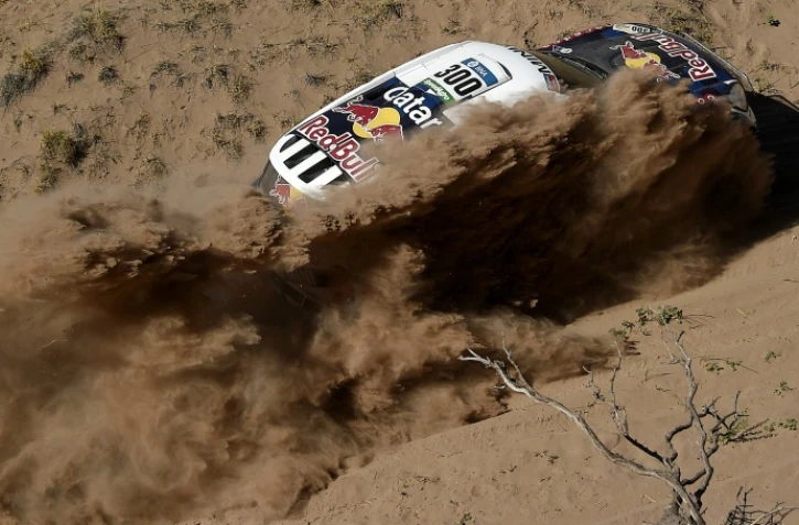 La Mini du Qatari Nasser Al-Attiyah lors de la 9e étape du Dakar, le 12 janvier 2016 à Belen