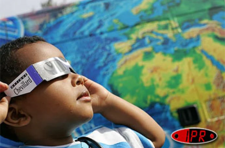 Lundi 03 octobre 2005 -

Une éclipse partielle du soleil a été visible à la Réunion entre 14h57 et 16h25