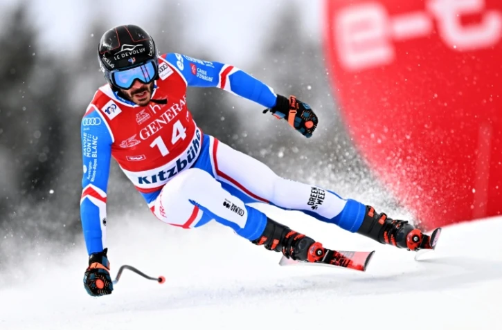 Cyprien Sarrazin lors de la descente de Kitzbühel le 19 janvier 2024. Grièvement blessé à l'entraînement onze mois plus tard, le skieur français ne sait toujours pas s'il reprendre un jour la compétition et a été très marqué par le récent accident mortel de l'Italien Matteo Franzoso