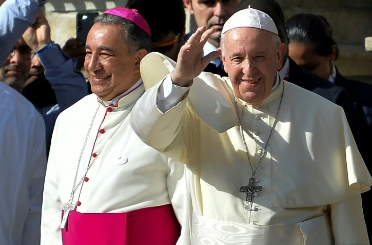 Le pape François salue les pélerins lors des Journées mondiales de la jeunesse à Panama le 26 janvier 2019