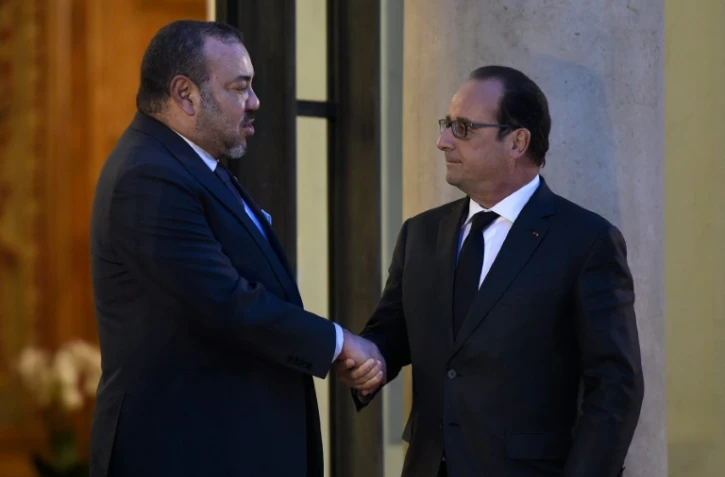 François Hollande (d) et Mohammed VI (g), le 20 novembre 2015, à Paris