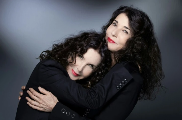 Les soeurs Labèque, Katia (gauche) et Marielle lors d'une séance photo à Paris, le 13 janvier 2021.