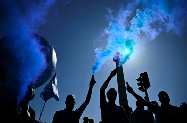 Des manifestants place de la Bastille à Paris, le 18 septembre 2025