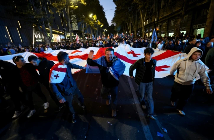 Des militants et sympathisants du parti au pouvoir, Rêve géorgien, à Tbilissi, le 23 octobre 2024