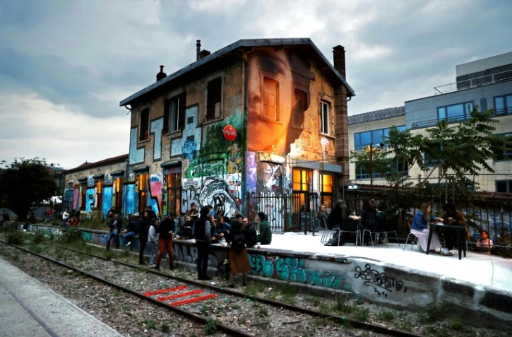 "La Gare", ancienne gare ferroviaire transformée en club de jazz, à Paris, le 10 juin 2020