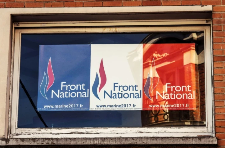 Le principe d'un changement de nom du Front national a été validé par une "courte majorité"