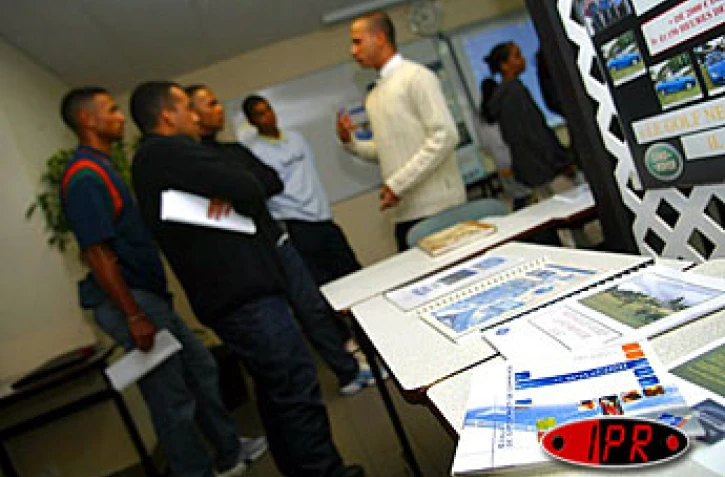 Jeudi 1er juillet 2004 -
Journée Portes Ouvertes à l'EGC