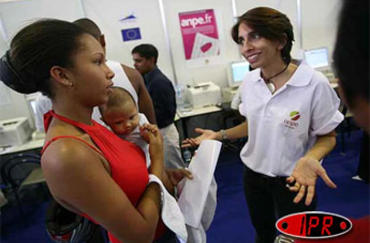 Mardi 30 mai 2006 -
L'ANPE a organisé les journées pour l'emploi au parc des expositions de Saint-Denis