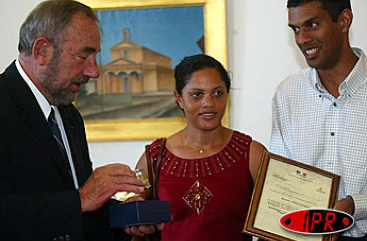 Jeudi 30 septembre 2004 -
Les prix du concours "Aide à la création" ont été remis en préfecture