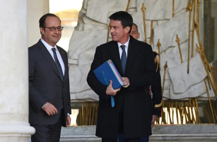 François Hollande et Manuel Valls à l'issue du conseil des ministres le 30 novembre 2016 à l'Elysée à Paris