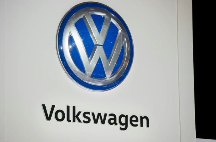 Le numéro un mondial de l'automobile, l'allemand Volkswagen annonce une réduction de 40% des rémunérations de ses principaux dirigeants