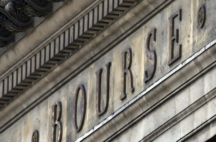 Le fronton du Palais Brongniart à Paris, le 9 mars 2013