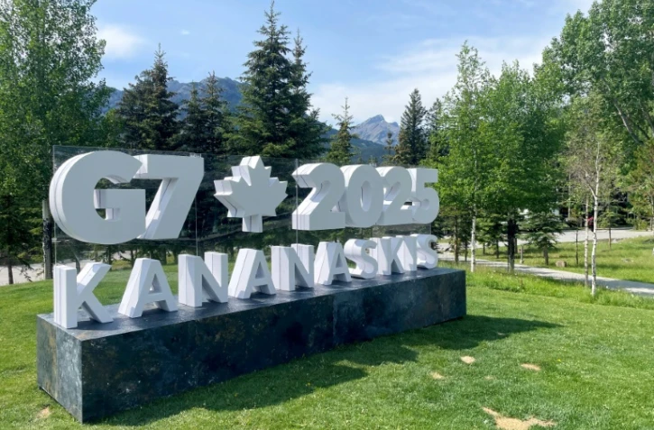Le logo du G7 à Kananaskis, le 16 juin 2025 au Canada