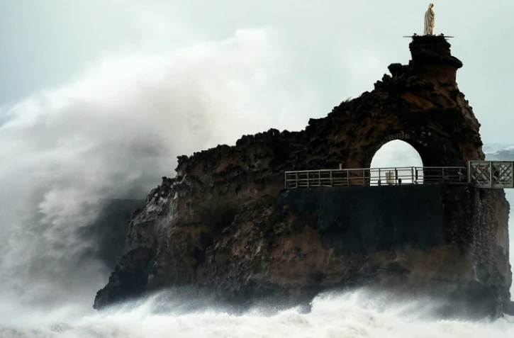 Fortes vagues au Rocher de La Vierge, au large de Biarritz, lors de la tempête Amélie, le 3 novembre 2019