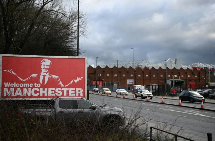 Un panneau à l'effigie de Jim Ratcliffe à Manchester le 9 décembre 2023