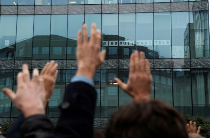 Les employés d'iTELE votent la poursuite du mouvement le 7 novembre 2016 à Boulogne-Billancourt