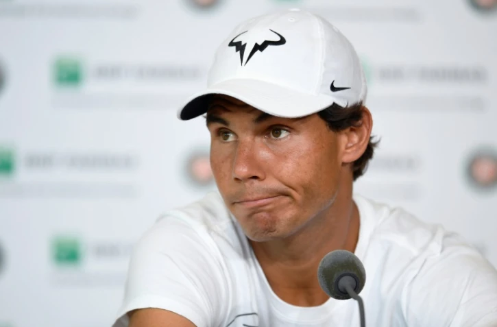 L'Espagnol Rafael Nadal en conférence de presse pour annoncer son forfait avant le 3e tour à Roland-Garros, le 27 mai 2016