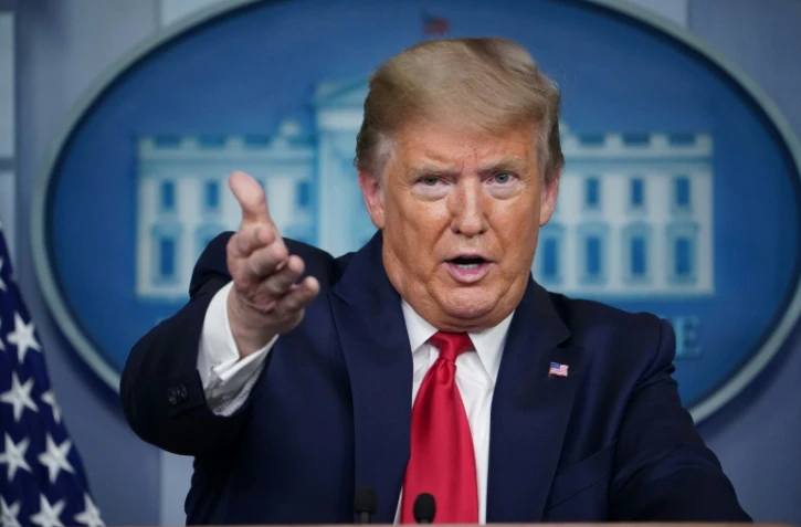 Le président américain Donald Trump s'exprime depuis la salle de presse de la Maison Blanche le 13 avril 2020