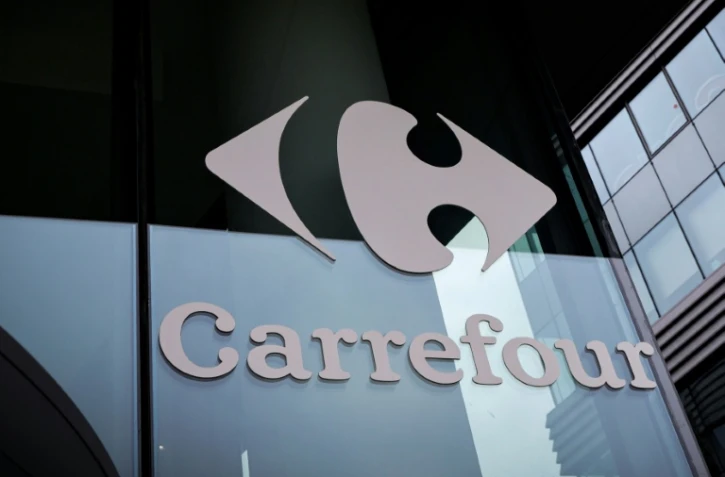 Le passage en location-gérance de nombreux magasins Carrefour cache-t-il un "plan social déguisé", comme l'affirme la CFDT ?