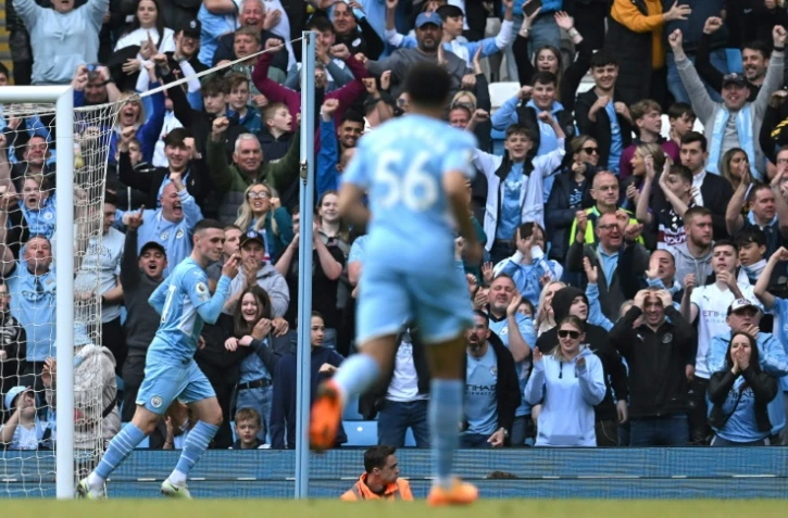 Manchester City reste sur une victoire facile (5-0) à domicile sur Newcastle United avec notamment un but de Phil Foden, le 8 mai 2022 