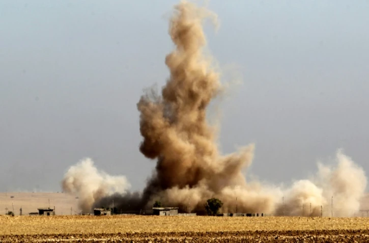Un bombardement près du village de Tall al-Tibah au sud de Mossoul, le 21 octobre 2016