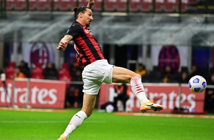 L'attaquant suédois de l'AC Milan, Zlatan Ibrahimovic, auteur d'un doublé lors du match de Serie A face à l'AS Rome, à Milan, le 26 octobre 2020