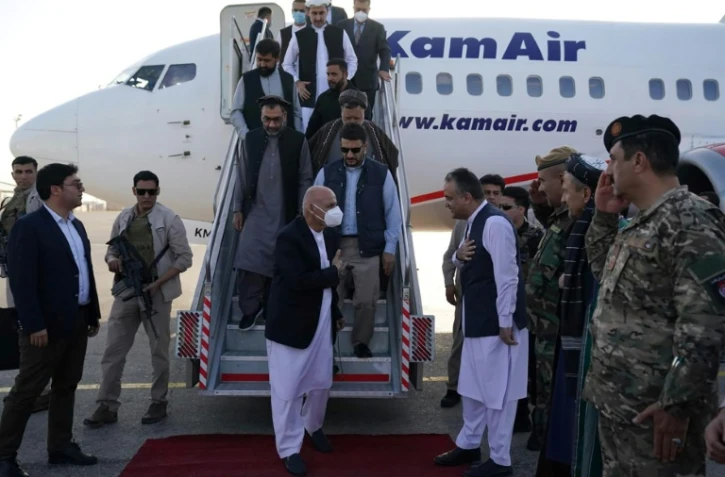Le président afghan Ashraf Ghani arrive à Mazar-i-Sharif le 11 août 2021 