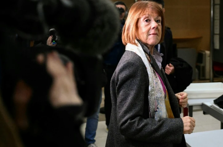 Gisele Pelicot arrive au tribunal d'Avignon, le 25 novembre 2024