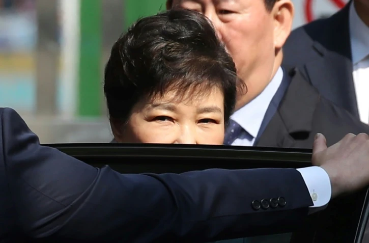 Park Geun-hye, à la sortie de son audition, le 30 mars 2017 à Séoul