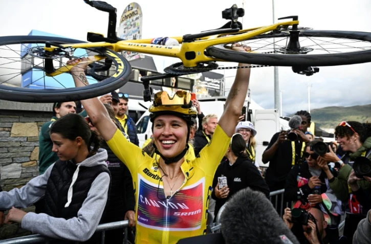 La Polonaise Katarzyna Niewiadoma, victorieuse du Tour de France, le 18 août 2024 à L'Alpe d'Huez
