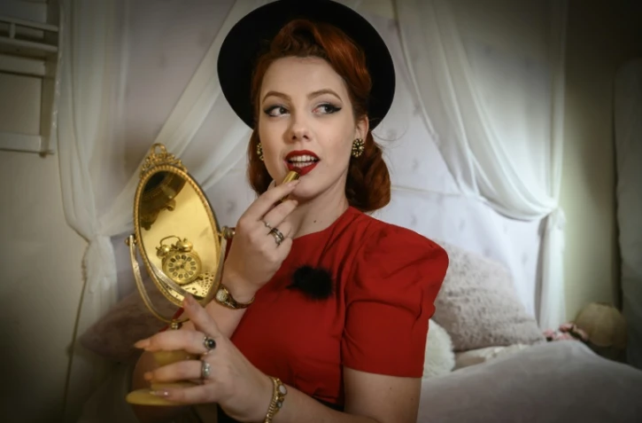 Marion Berrou-Drand alias Dollykitten, 29 ans, dans son appartement à Lyon, le 5 mars 2019