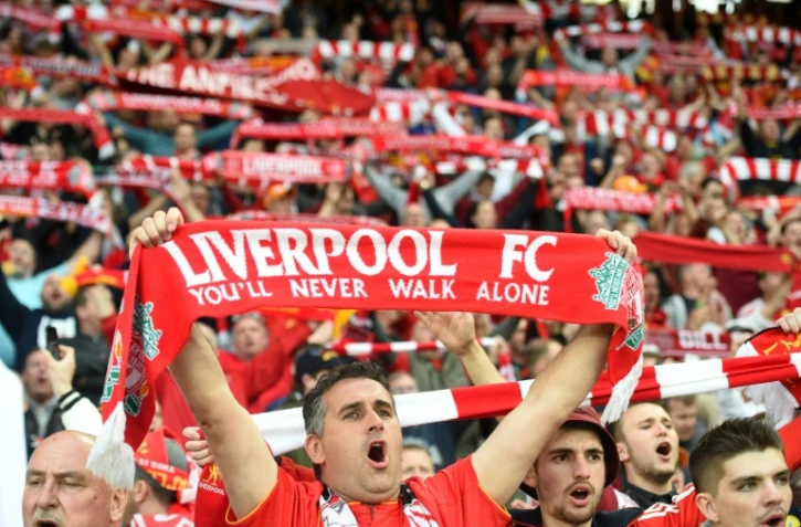 Des supporteurs de Liverpool avant le coup d'envoi de la finale de la Ligue Europa face à Séville, le 18 mai au Parc Saint-Jacques de Bâle