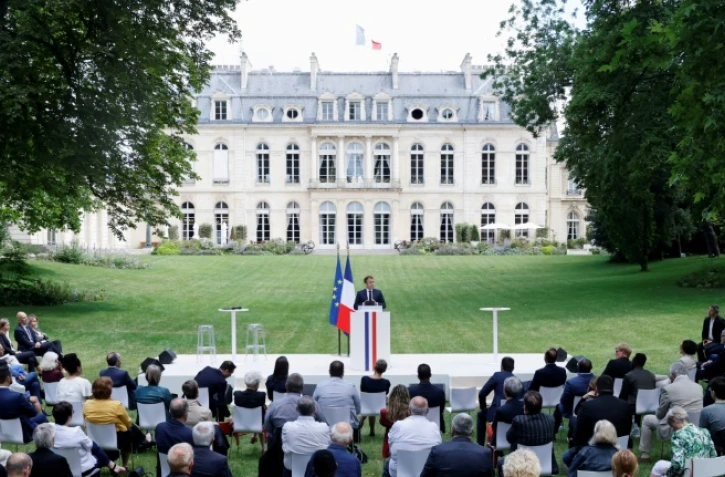 Le président Macron s'adresse aux membres de la Convention citoyenne pour le climat le 29 juin 2020 à l'Elysée