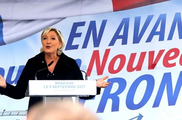 La présidente du Front national Marine Le Pen le 9 septembre 2017 à Brachay