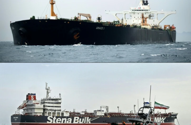Le pétrolier iranien Grace 1 (h), et une patrouille des Gardiens iraniens de la Révolution près du pétrolier britannique Stena Impero (b)