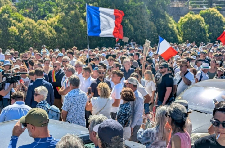 Défilé en mémoire de Louis, un adolescent de 17 ans battu à mort fin juin dans un guet-apens, le 5 juillet 2026 à Narbonne