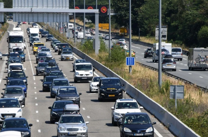 Trafic dense sur l'autoroute A63 à hauteur de Bordeaux le 3 août 2019