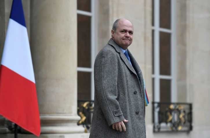 Le ministre de l'Intérieur Bruno Le Roux à la sortie du conseil des ministres le 11 janvier 2017 à l'Elysée à Paris
