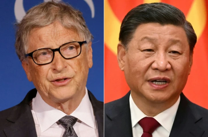 Bill Gates à New York le 21 septembre 2022 et le président chinois Xi Jinping à Pékin le 23 octobre 2022
