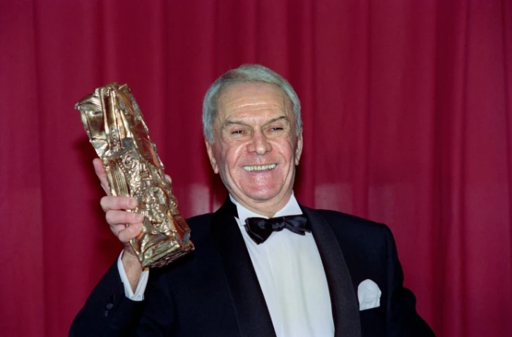 Le comédien Robert Hirsch lors de la cérémonie des César à Paris le 4 mars 1990