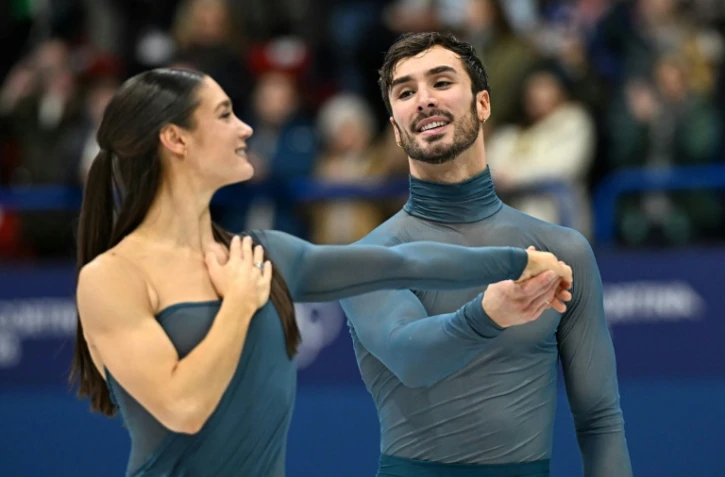 Les Français Laurence Fournier Beaudry et Guillaume Cizeron champions olympiques de danse sur glace, le 11 février 2026 à Milan