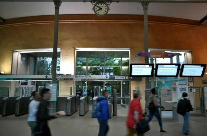 Station Denfert-Rochereau au petit matin le 13 septembre 2019, jour de grève à la RATP