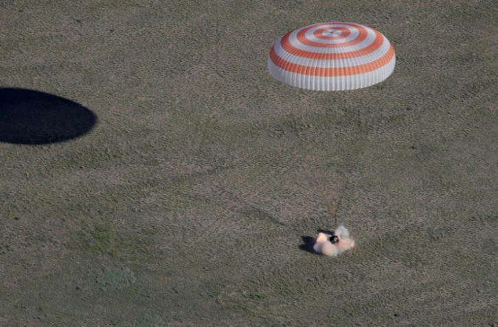 L'atterrissage de la capsule Soyouz MS-07 le 3 juin 2018 dans la steppe kazakhe