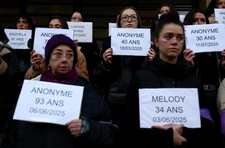 Des manifestantes contre les violences faites aux femmes, à Bordeaux, samedi 22 novembre 2025