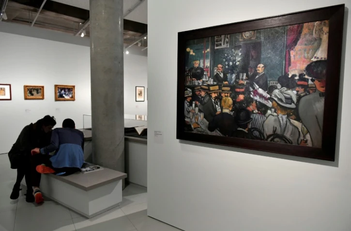 "Le café-concert de Provence" du peintre français Jean-Emile Laboureur avant l'ouverture de l'exposition "Bistrot! De Baudelaire à Picasso", à la Cité du Vin à Bordeaux, le 15 mars 2017